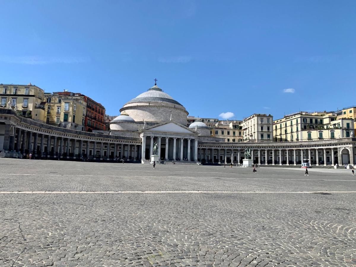 La Casetta Ai Gradoni Di Chiaia Неаполь Экстерьер фото